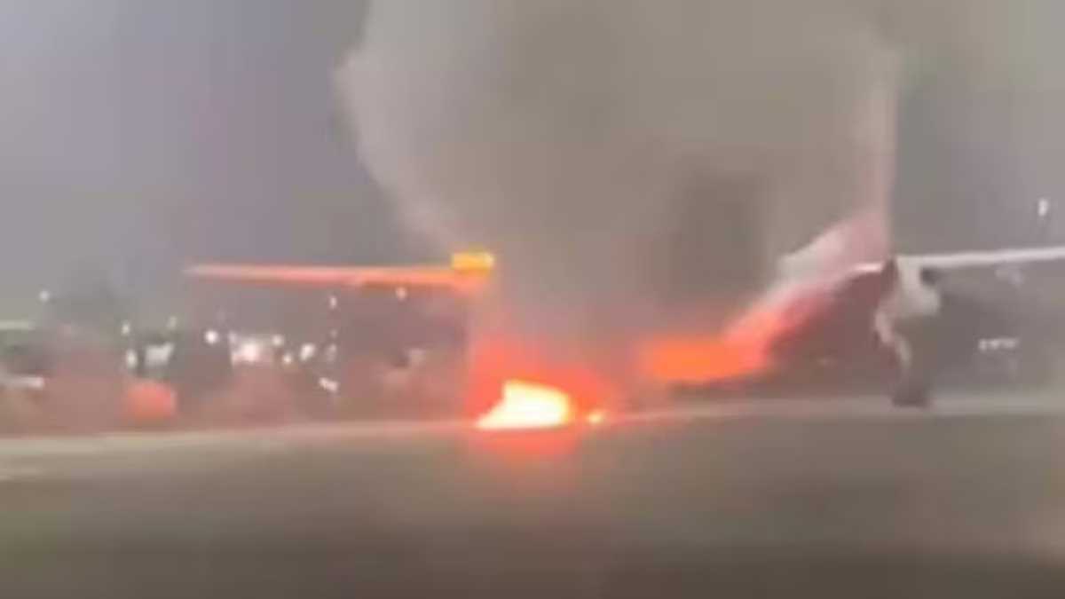 दिल्ली एयरपोर्ट पर रखरखाव के दौरान स्पाइसजेट के विमान में लगी आग